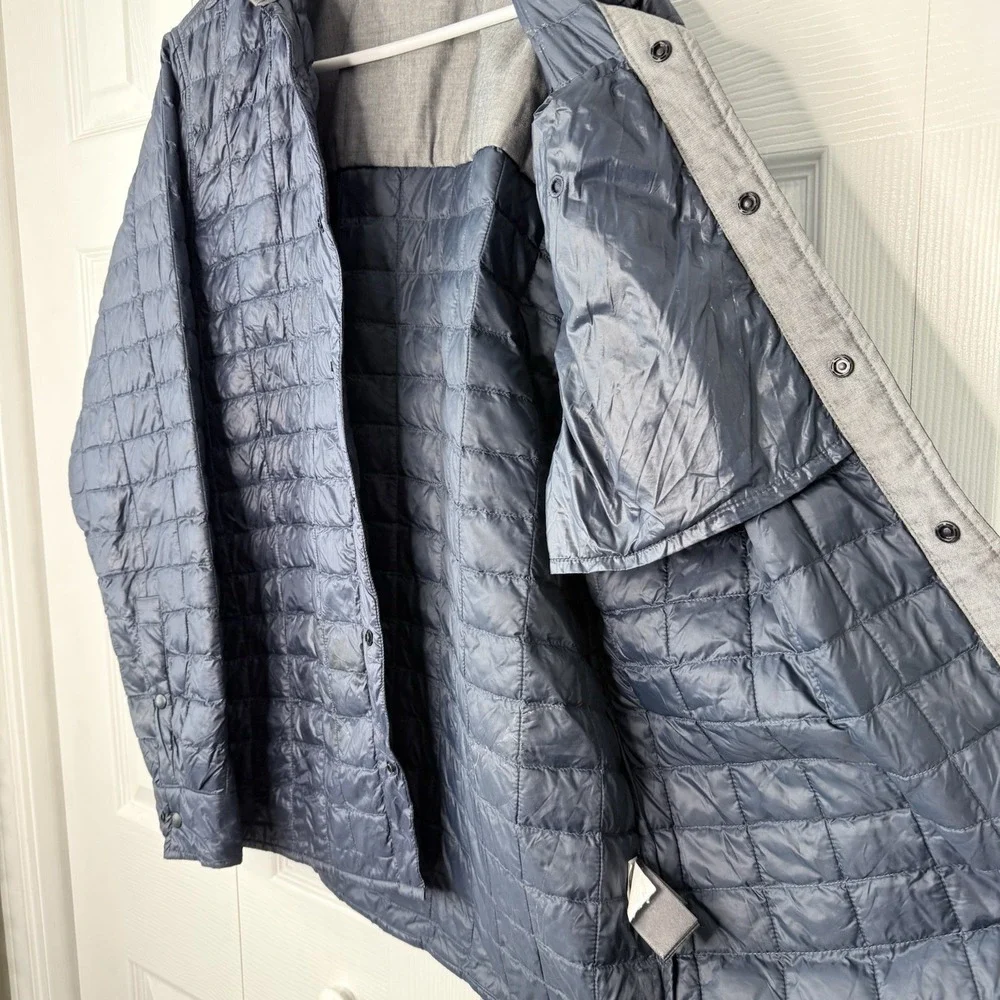 The North Face Lost Coast Thermoball Jacket Men's Size‎ L Blue Quilted Shacket